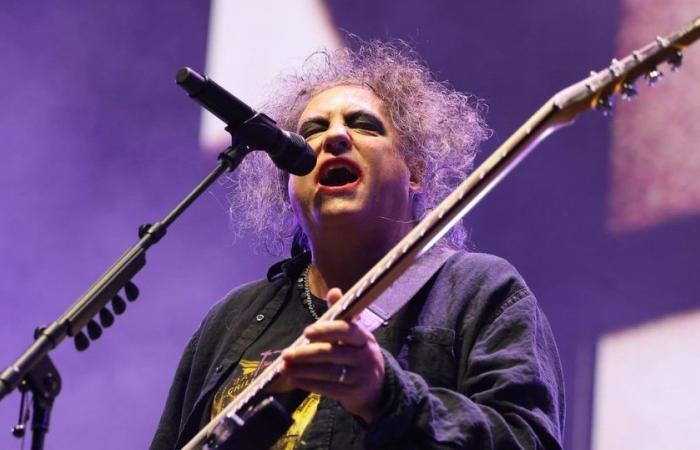 Robert Smith Slams ‘Stupid’ Artists Who Support Ticketmaster