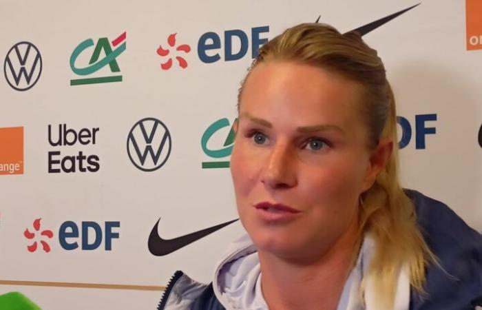 Retirement Amandine Henry from the French team