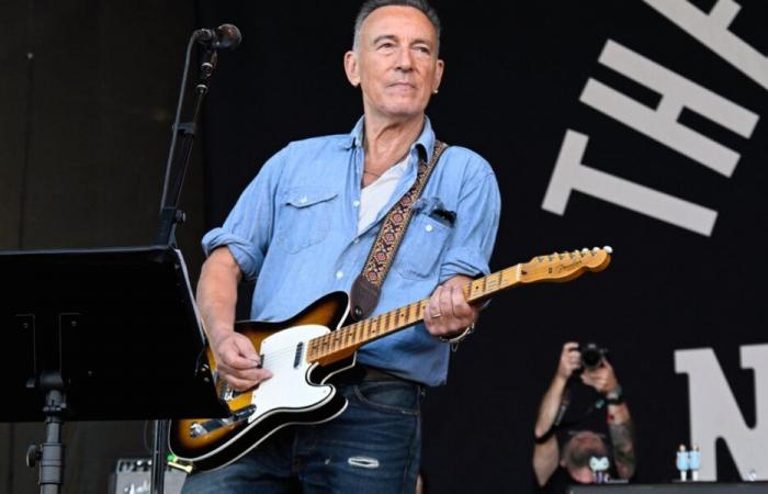 Bruce Springsteen opens up in a new show