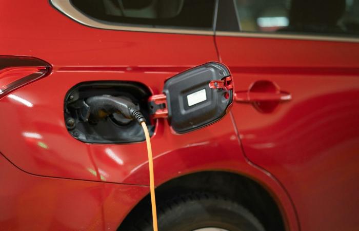 Electric cars will soon be cheaper, the price of batteries will fall