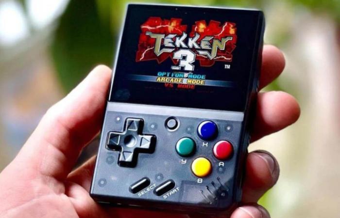 a dose of nostalgia for less than €35 thanks to this excellent retrogaming portable console