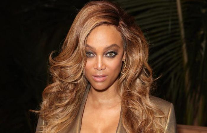 Tyra Banks stole the Victoria’s Secret spotlight with XXL afro