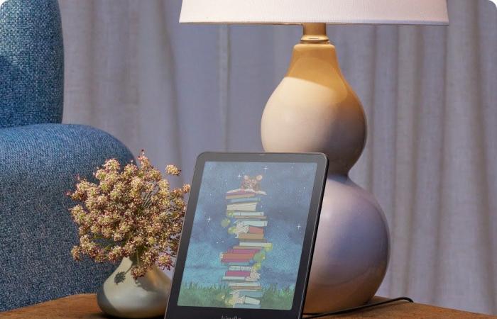 the famous e-reader finally goes color