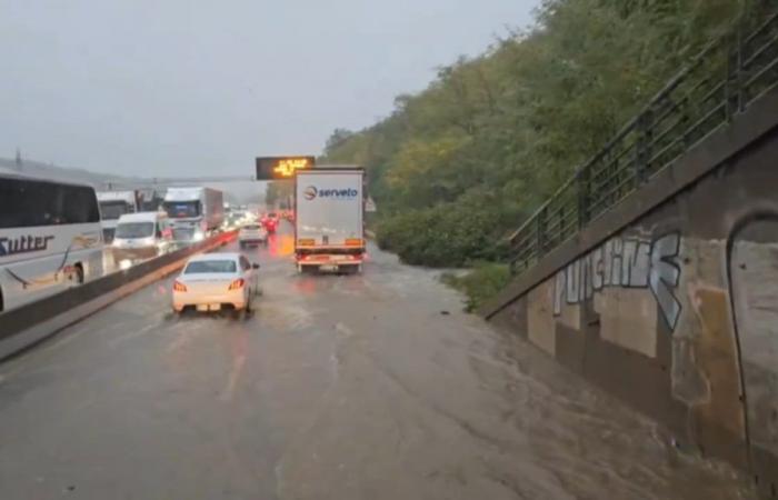 no trains between Lyon and Saint-Étienne “for several days”, the A47 partly flooded and closed