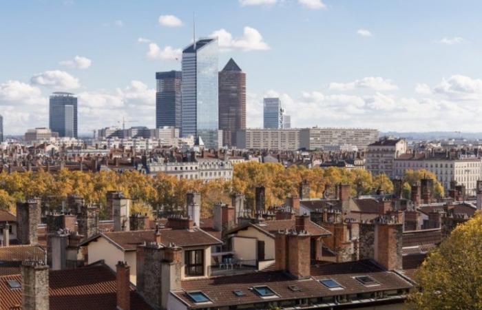 The metropolis of Lyon is mobilizing €14 million to upgrade its agents and…