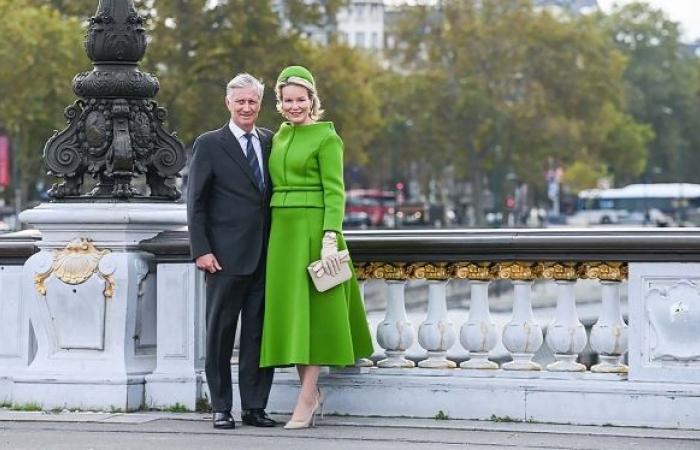 The King and Queen like a couple on vacation: photographers immortalize beautiful moments in Paris