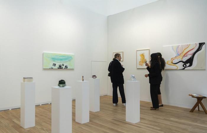 Art Basel Paris 2024: solid first sales