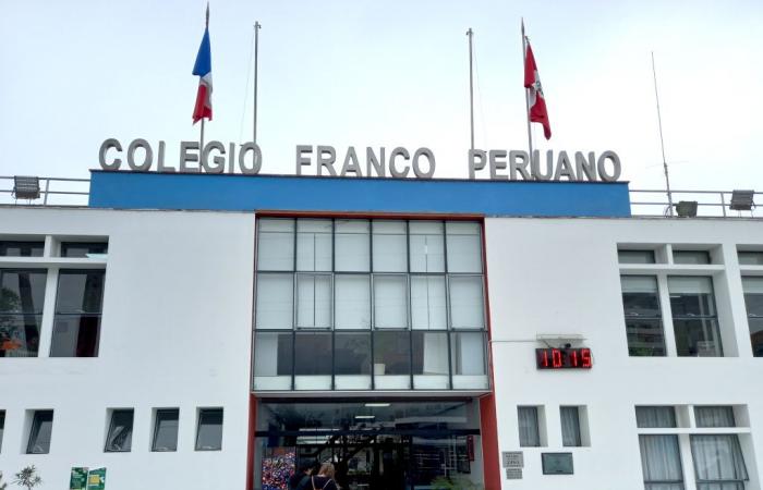 Talking about the birds of the Camargue in Peru