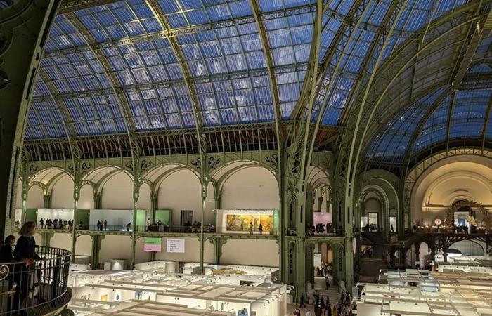 The sun lights up the return of Art Basel to the Grand Palais