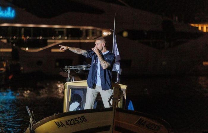 Mr. Pokora does his France Bleu Live in La Ciotat