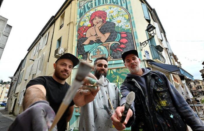 Streetarterie artists brighten up the town’s Place du Weight in Agen with a mural