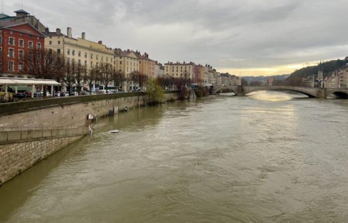 the Rhône and the Loire placed on red alert, a district of Givors evacuated