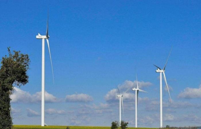 The Vent de Sarthe association attacks wind turbines and their implementation