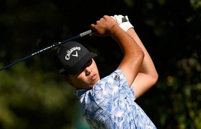 For his first tournament among the pros, the Chinese Wenyi Ding puts on a show