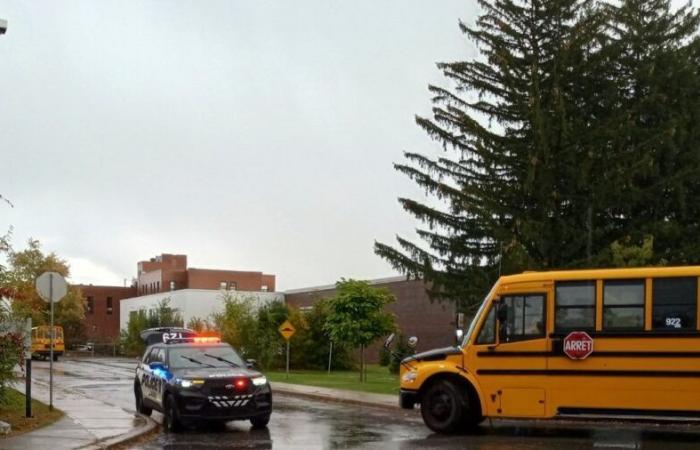 14-year-old boy arrested for threatening calls and school confinements in Laval