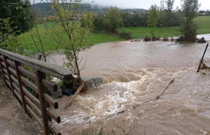 Incredible: In Saint-Clair 3 bridges out of 4 submerged