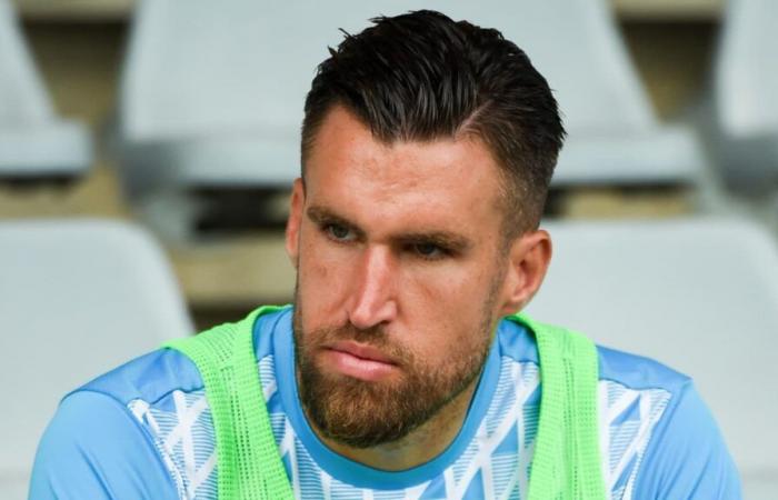 Kevin Strootman, OM flop, ends his career