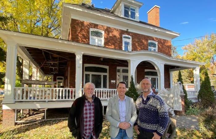 Simon Allaire announces more than $84,000 for the restoration of Windsor House in Louiseville