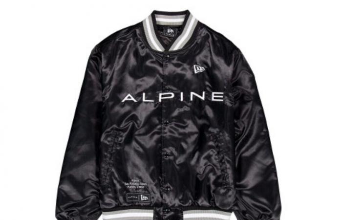 Merchandising – The Alpine F1 team collaborates with New Era and the San Antonio Spurs