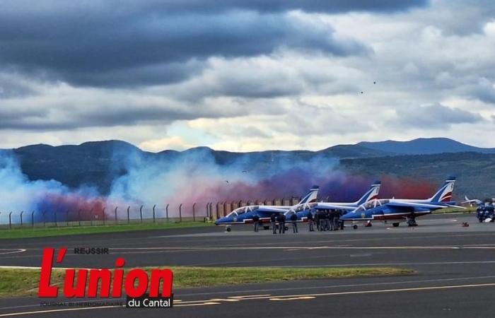 The tricolor sky of Auvergne with the Patrouille de France | Agriculture Massif central