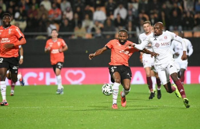 Lorient wins against Annecy and takes the lead in the championship