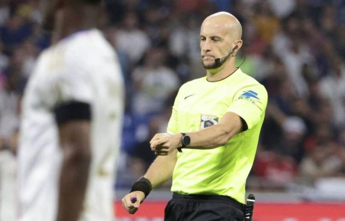 Ligue 1. For the first time, the referee was equipped with a camera during Monaco