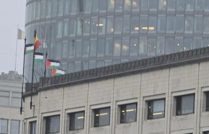 Palestinian flags briefly flew on the roof of the Central Station: “An investigation is underway”