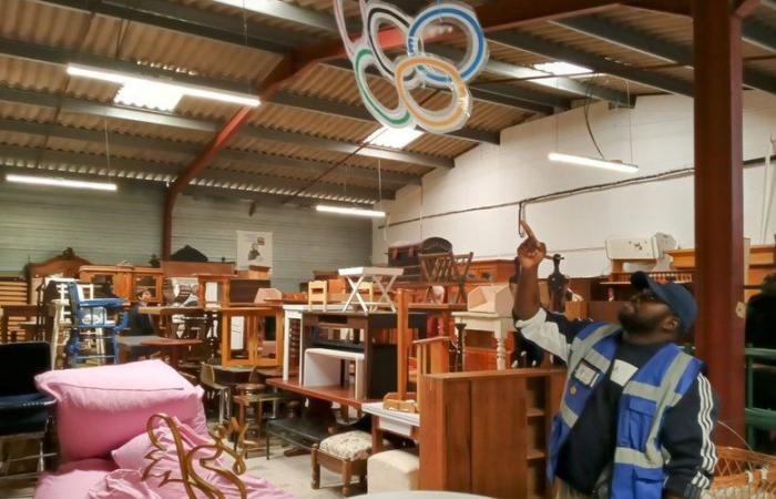 Olympic furniture sold at Emmaüs for collector treasure addicts who wanted to take a little piece of Paris home with them