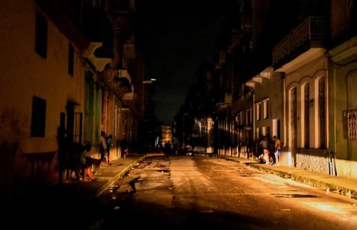 Cuba completely deprived of electricity following the shutdown of its main thermal power station