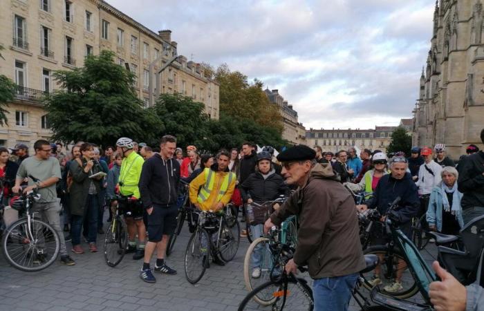 in Bordeaux, 200 people “paid tribute to Paul”, the young cyclist killed in Paris