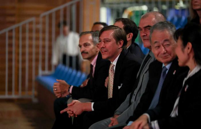 Prince Louis of Luxembourg discovers 17 disciplines at Martial Arts Night