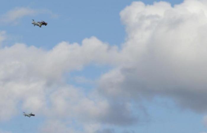 Thales demonstrates its ability to fly a swarm of military drones