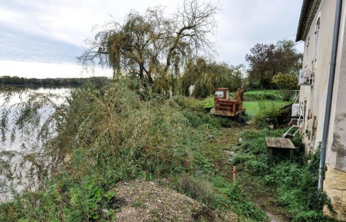 “the Garonne overflowed the dike three times in two days”