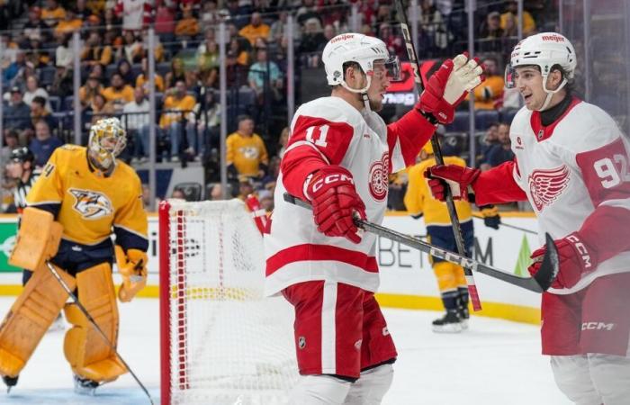 NHL: Detroit Red Wings score 5-2 victory over Nashville Predators