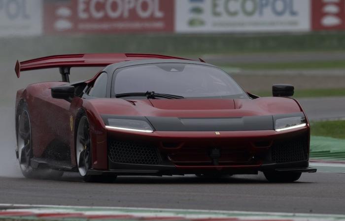 VIDEO – The Ferrari F80 takes the track at Imola