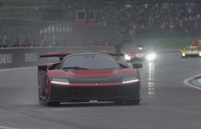 VIDEO – The Ferrari F80 takes the track at Imola