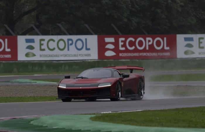 VIDEO – The Ferrari F80 takes the track at Imola