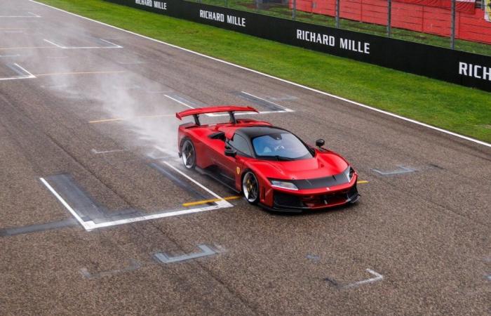 VIDEO – The Ferrari F80 takes the track at Imola