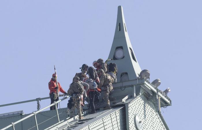 A splash at the Jacques-Cartier Bridge | Three activists will spend the night in prison