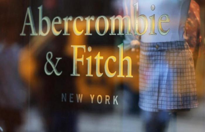 Ex-Abercrombie & Fitch CEO Mike Jeffries charged with sex trafficking