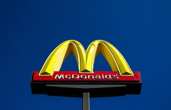 E. Coli bacteria in McDonald's hamburgers leaves one dead and dozens sick in the United States