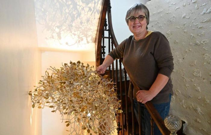 She creates astonishing plant sculptures and will exhibit at Rue des Métiers d'Art in Nontron, in Dordogne.