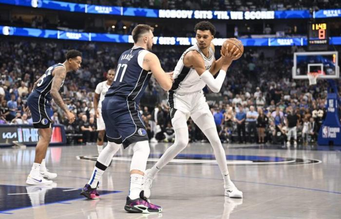 Spurs’ Victor Wembanyama struggles against Klay Thompson, new-look Mavs in Dallas’ season-opening win