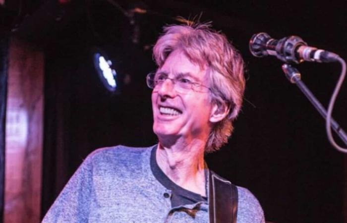 Death of Phil Lesh, co-founder of the rock group Grateful Dead