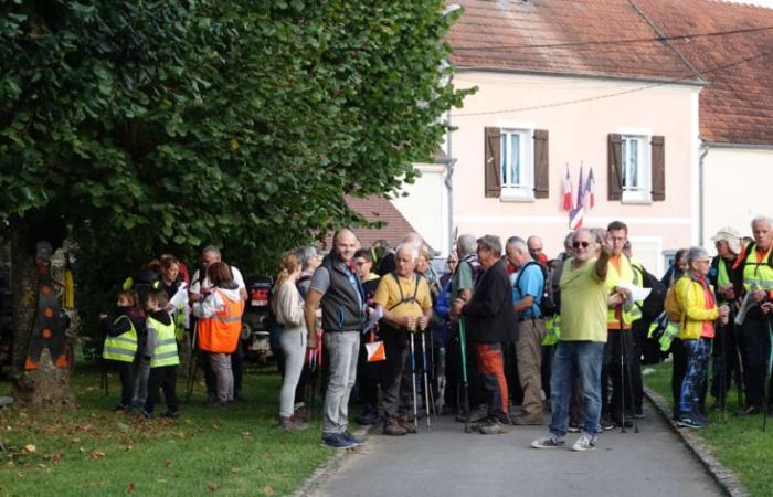 Saint-Eugène. The night hike brings together 230 walkers and 2 dogs