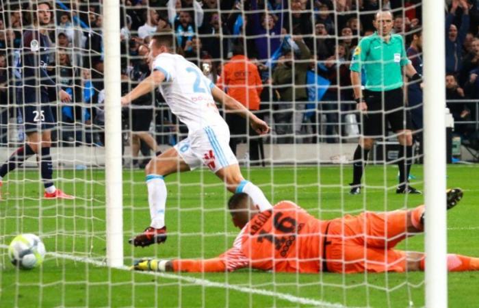 where was the football world in October 2017, Marseille's last goal at the Vélodrome?