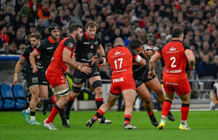 Toulouse humiliates Toulon and remains at the top of the standings