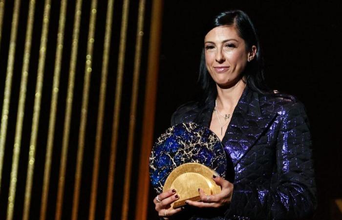 Jennifer Hermoso wins the Socrates for equality in football