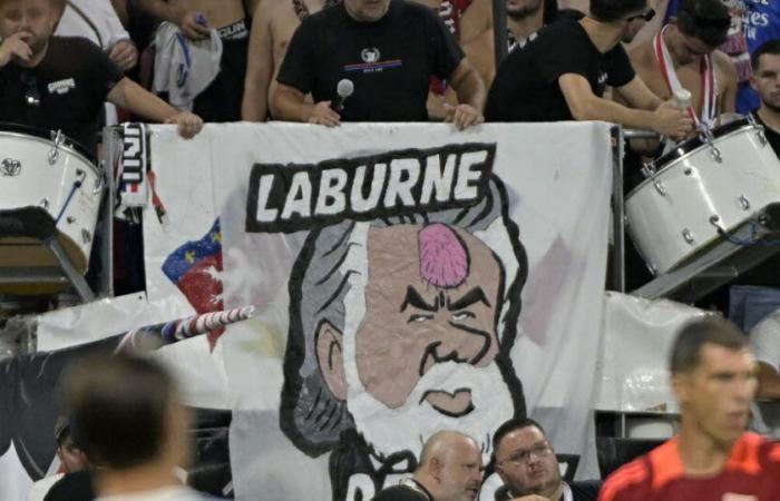 Soccer. The LFP fines OL for supporters' anti-Labrune protests