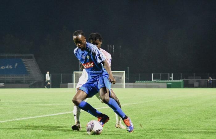 Orléans and the Girondins de Bordeaux for the Chamois Niortais and Bressuire in the 7th round